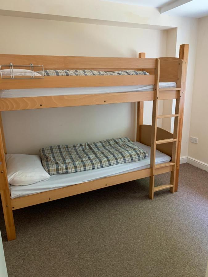 Stonehenge Hostel - Yha Affliated Cholderton Ngoại thất bức ảnh